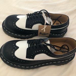 Dr. Martens 3989 Bex Leather Brogues NEVER WORN